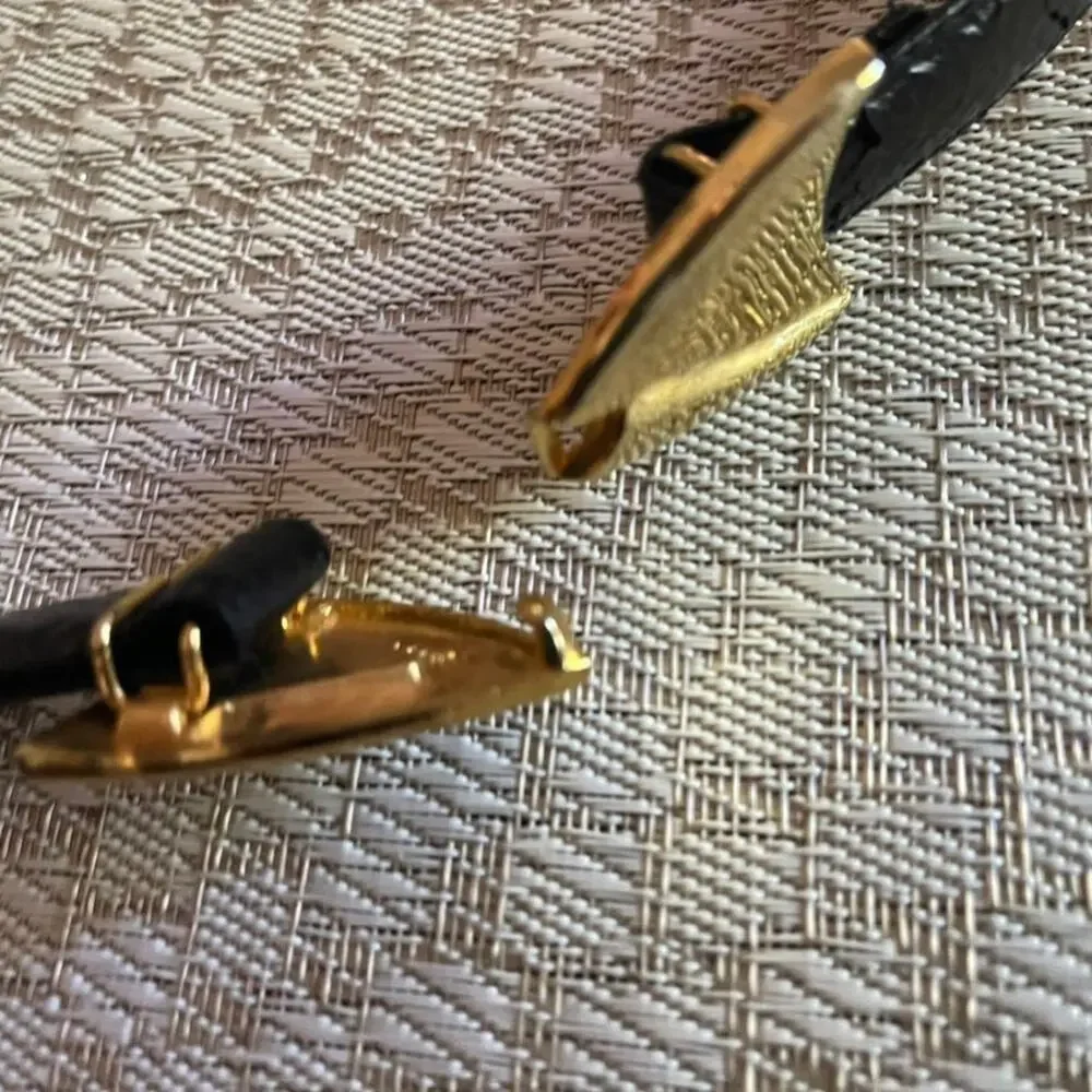 Vintage Dame black eelskin belt gold clip sz S
